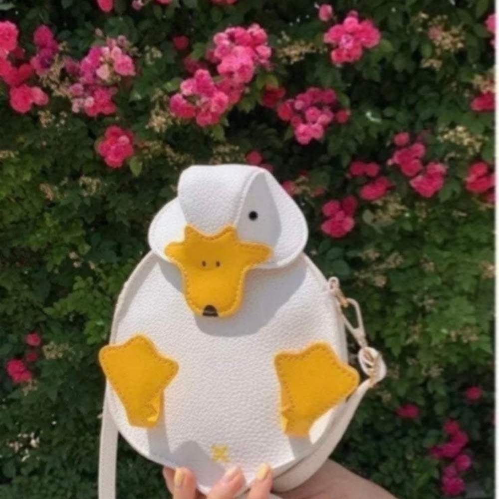 Really cute duck crossbody bag purse chick egg baby women teen lady love